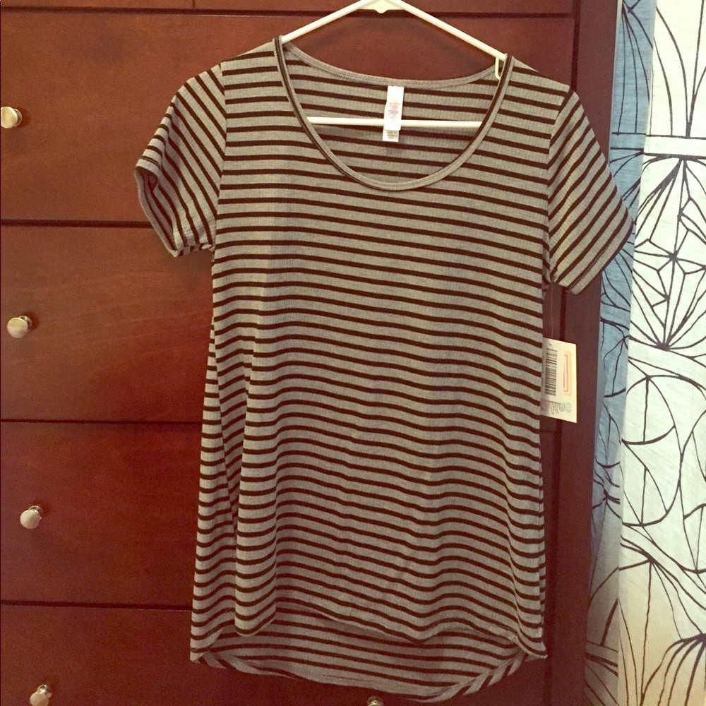 NWT LuLaRoe basic T