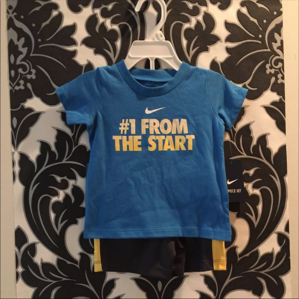 Nike, 12M Baby Boy Shirt/Short 2 Piece Set
