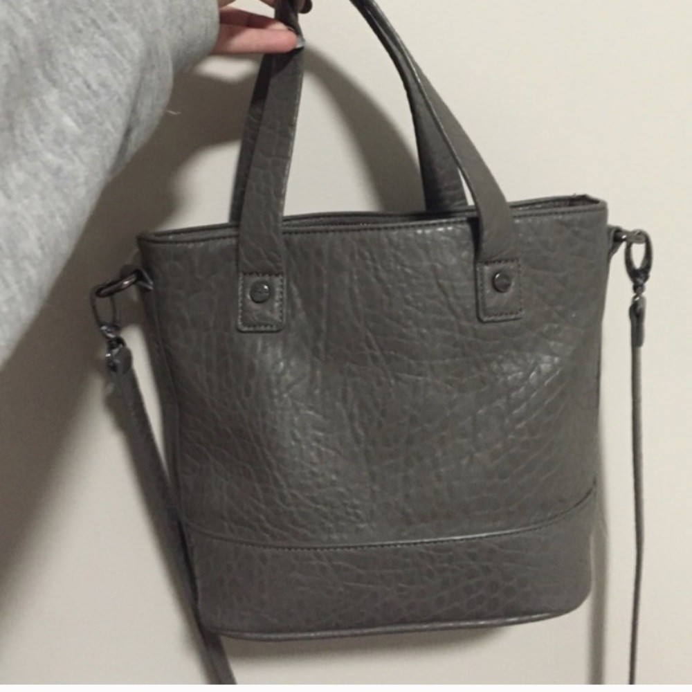 bucket bag crossbody