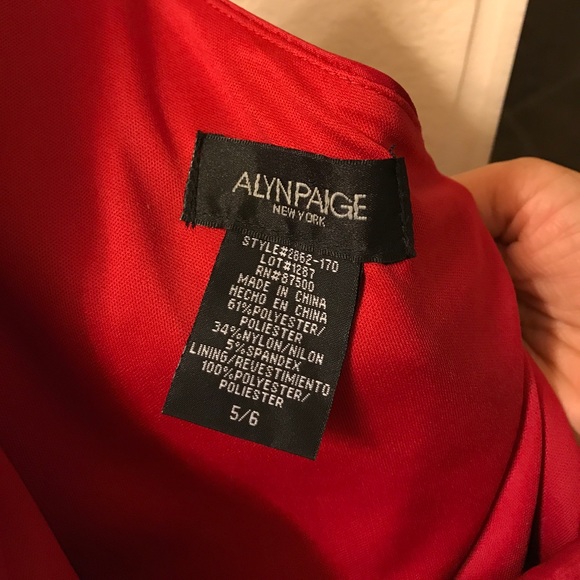 Black and red cocktail dress - Picture 3 of 4