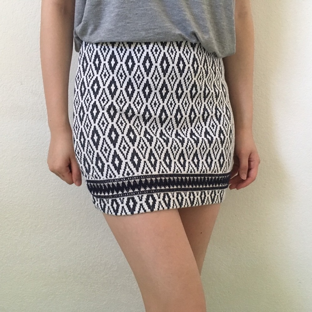 H&M embroidered mini skirt