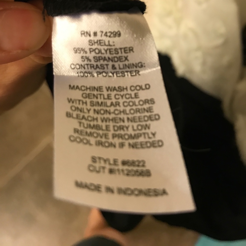 Black, white cocktail dress - Picture 6 of 6