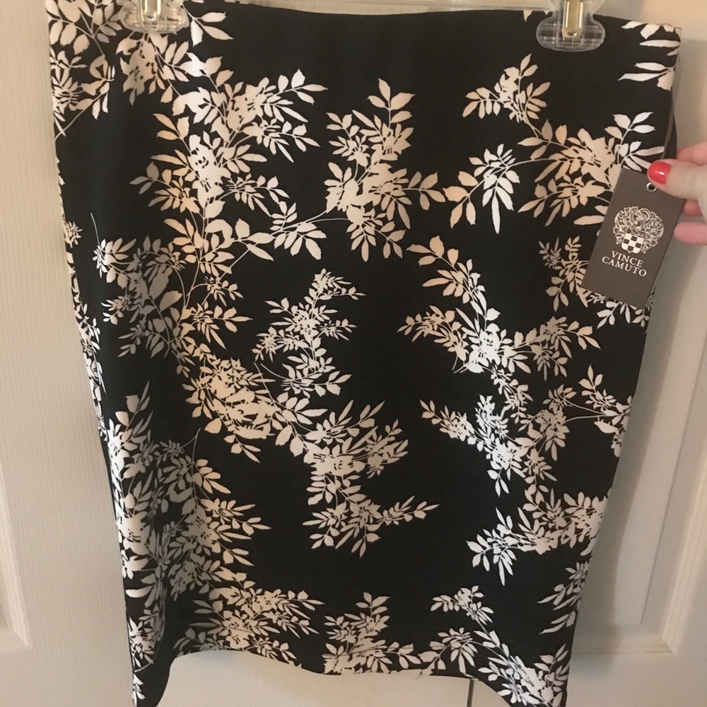 Vince Camuto pencil skirt - Picture 2 of 2