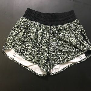 Lululemon tracker short