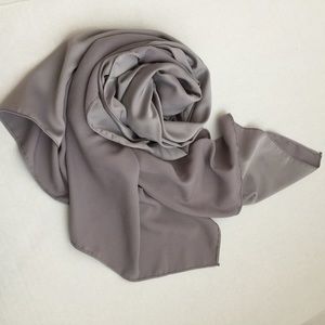 Satin Long scarf Grey