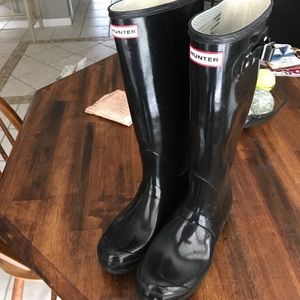 Hunter tall glossy rain boot