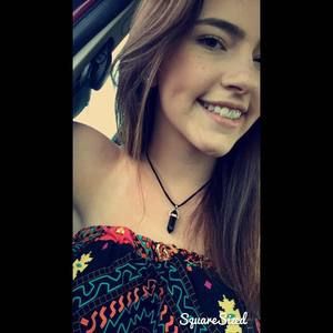 Meet your Posher, Cierra