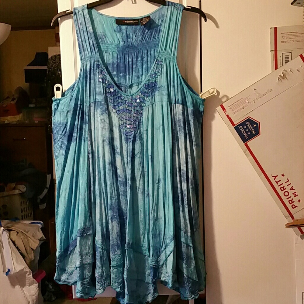 Denim 24/7 sz 24 summer top but fits up to sz28