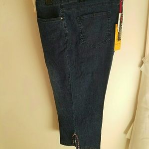 Ruby Rd. Brand denim Capri pants