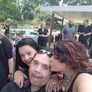 Meet your Posher, Miriam