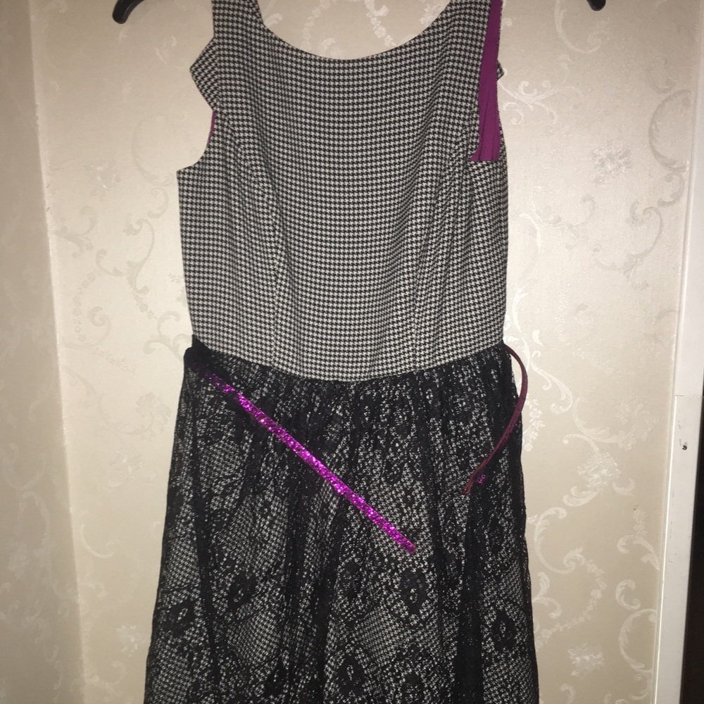 Jessica Simpson Black & White Sleeveless Dress