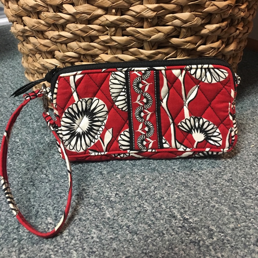 Vera Bradley Wristlet (poppy)
