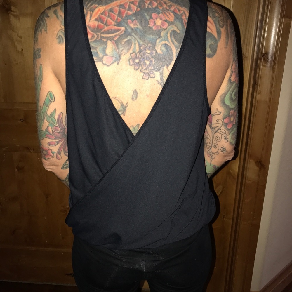 Fabletics athletic top, size small