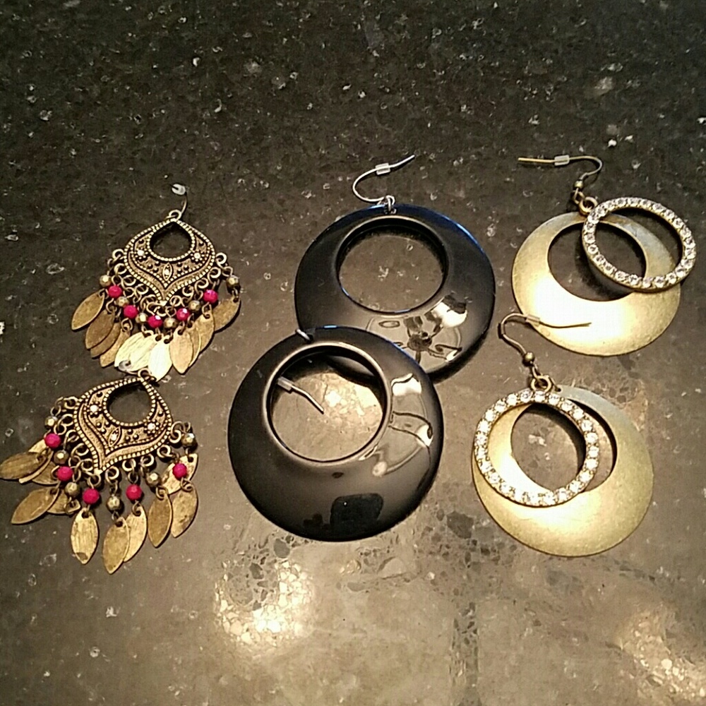Earring x 3!  Great Lot!