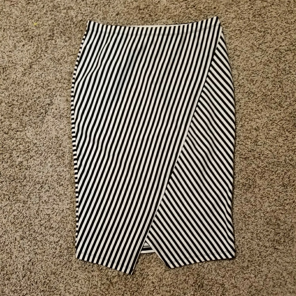 Crossover front fitted pencil skirt