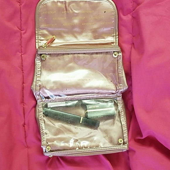 Artistry Make Up Pouch - Picture 3 of 5