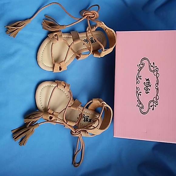Toddler Sandals - Picture 2 of 4