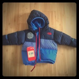 Infannt North Face reversible puffy jacket.