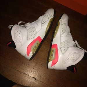 Jordan 6 "Infrared"