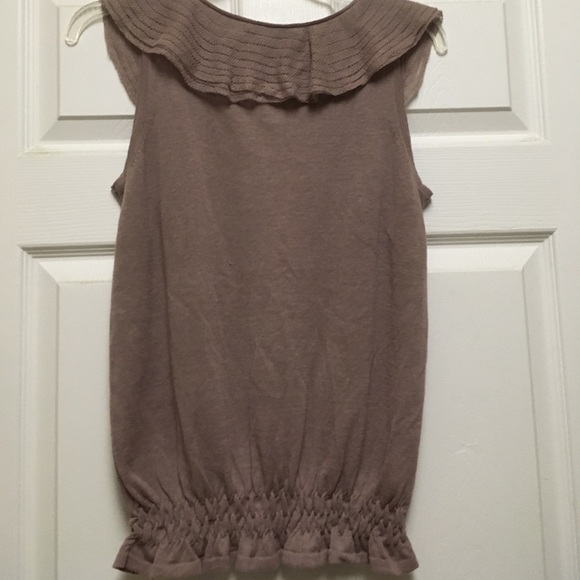 Loft,Top,SP,sleeveless,ruffle around shoulder - Picture 5 of 5