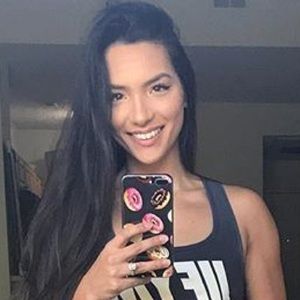 Meet your Posher, Jade