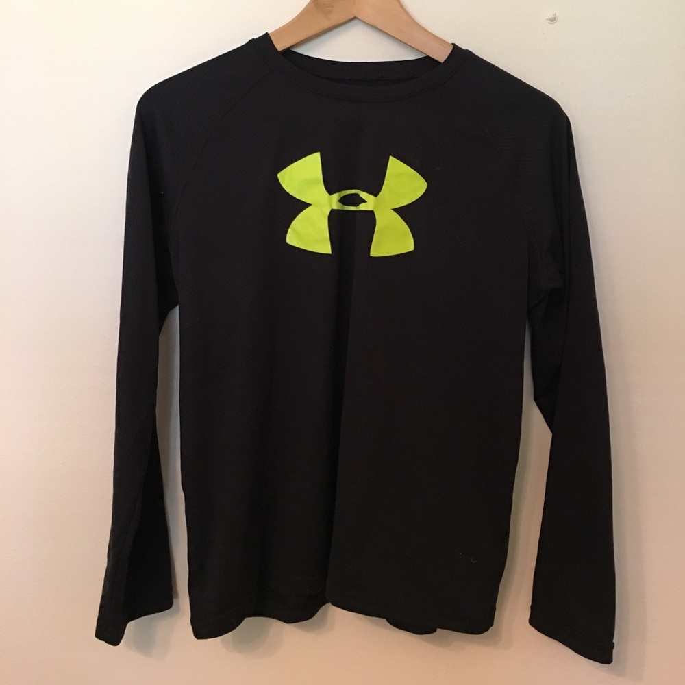 Under Armour Youth XL long sleeve shirt