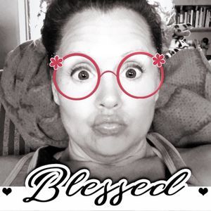 Meet your Posher, Kelli