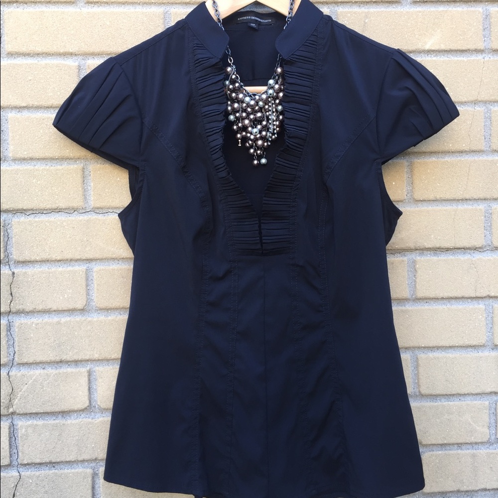 Express Vintage Style Ruffle Collared Blouse - Picture 5 of 6