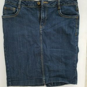 Denim skirt