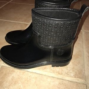 Michael Kors short rain boot