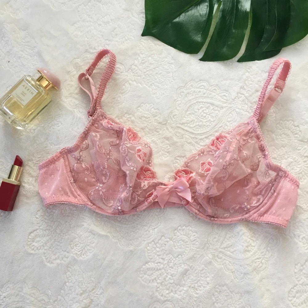 Wacoal pink lace bra