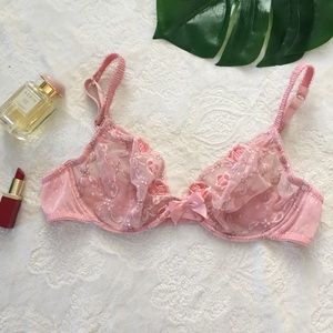 Wacoal pink lace bra
