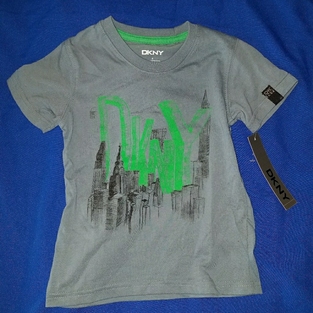 Gray tee