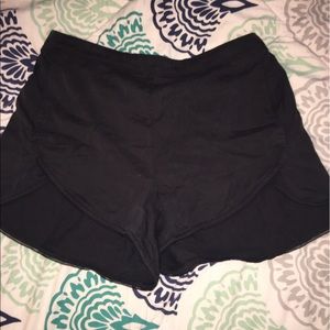 Lululemon Speed up/Home run style Shorts 8