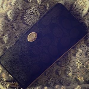 ⭐️ Coach Wallet ⭐️