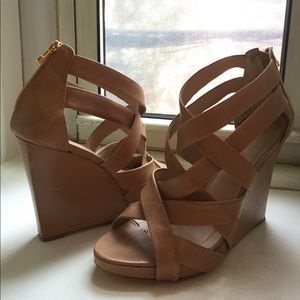Pour La Victoire "Tarissa" Wedge Sandals