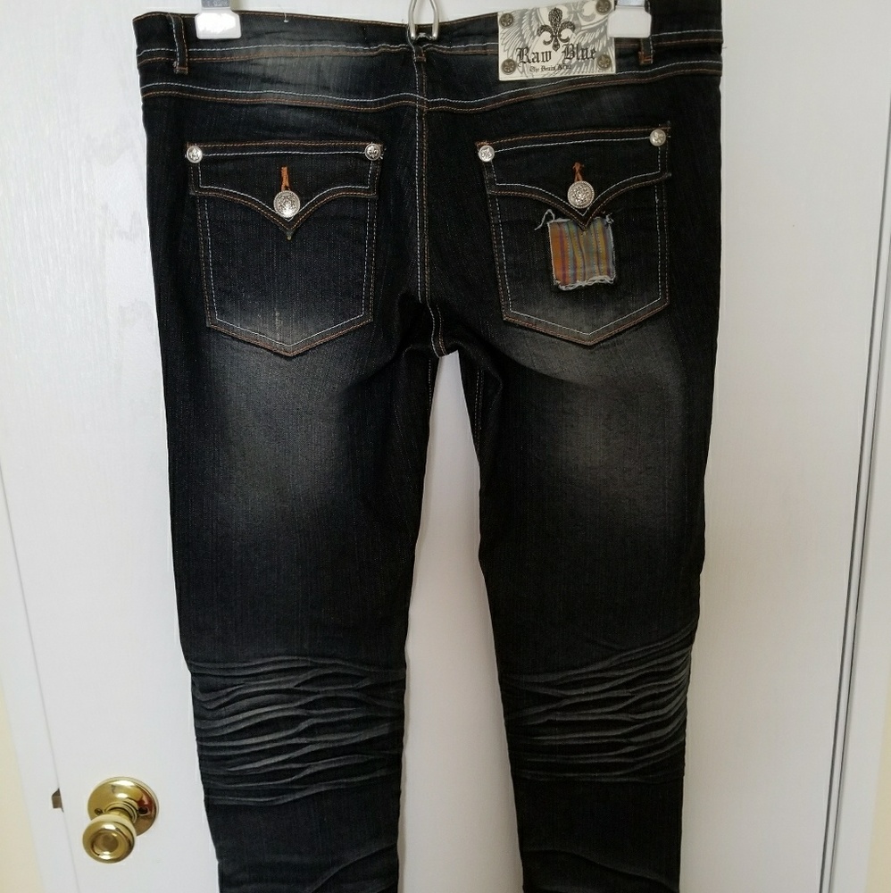 Jeans - Picture 2 of 3