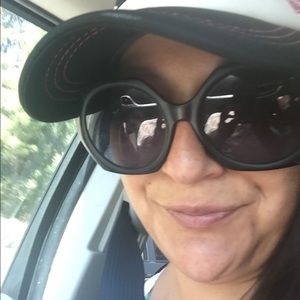 Meet your Posher, Roberta