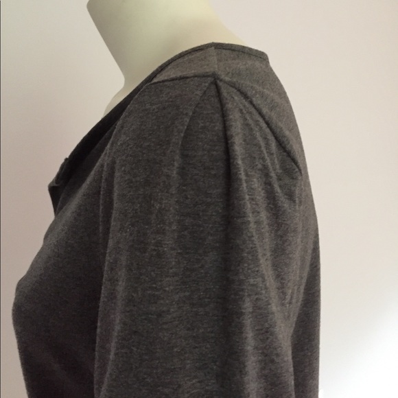 Kenneth Cole New York 3/4 Sleeve top + free gift 🎁 - Picture 4 of 6