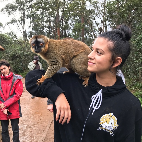 Meet your Posher, Jade - Picture 3 of 3