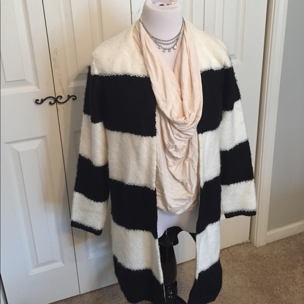 Striped cozy cardigan