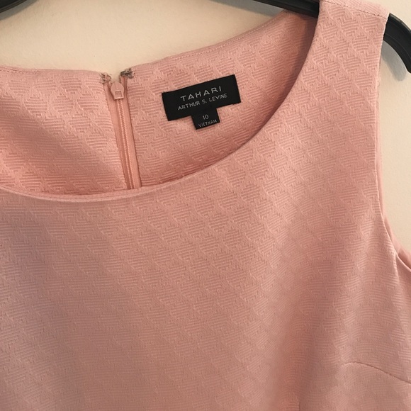 TAHARI Dress - Picture 2 of 3