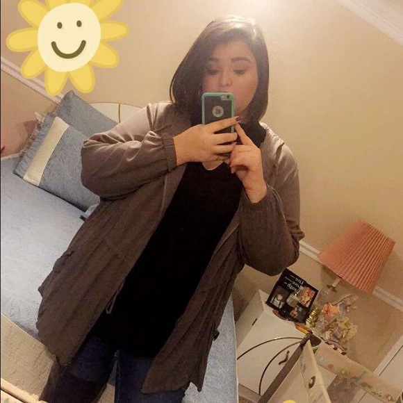 Meet your Posher, Michelle - Picture 1 of 1