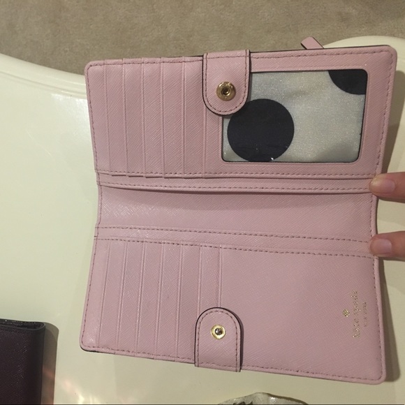Light Pink Kate Spade Wallet - Picture 2 of 3