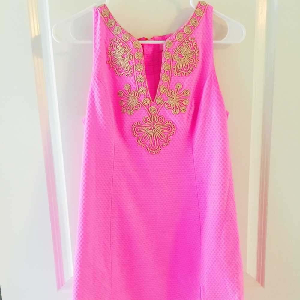 Hot pink Lilly Pulitzer shift dress