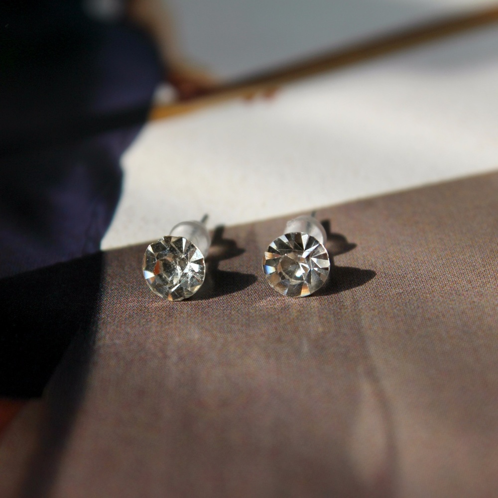 "Sophie" Earrings | Clear and Silver