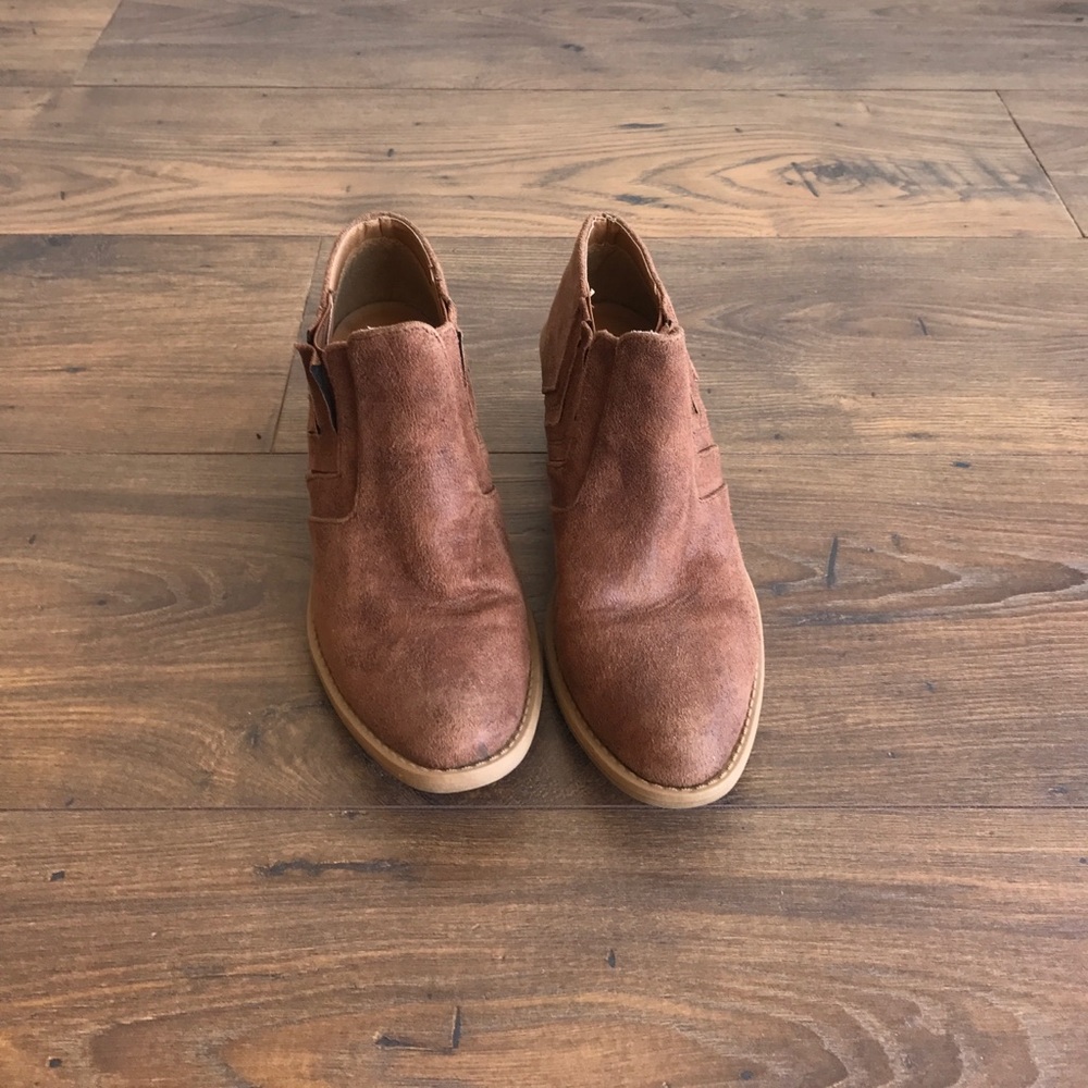 Ankle booties - Picture 3 of 3