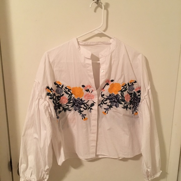 Embroidered Shein button up top - Picture 1 of 3