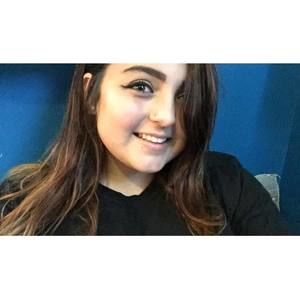 Meet your Posher, Cassandra