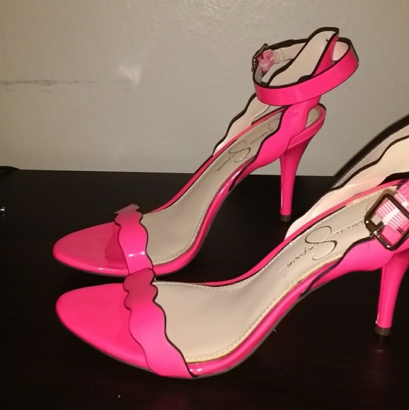 Jessica simpson - Picture 2 of 2